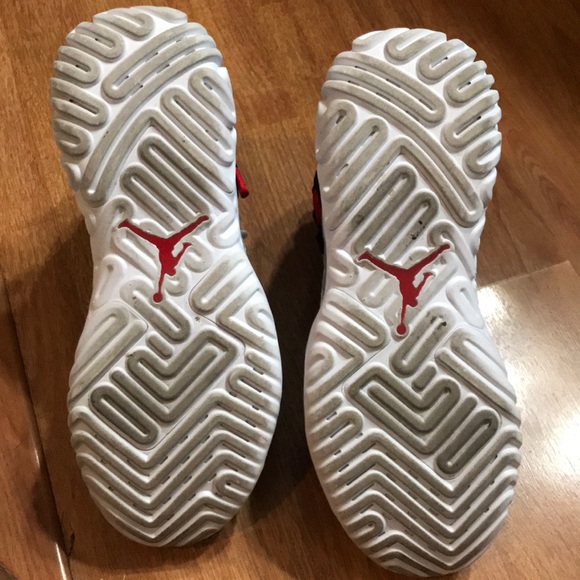Jordan Apex Utility Sz 9 - Picture 5 of 5